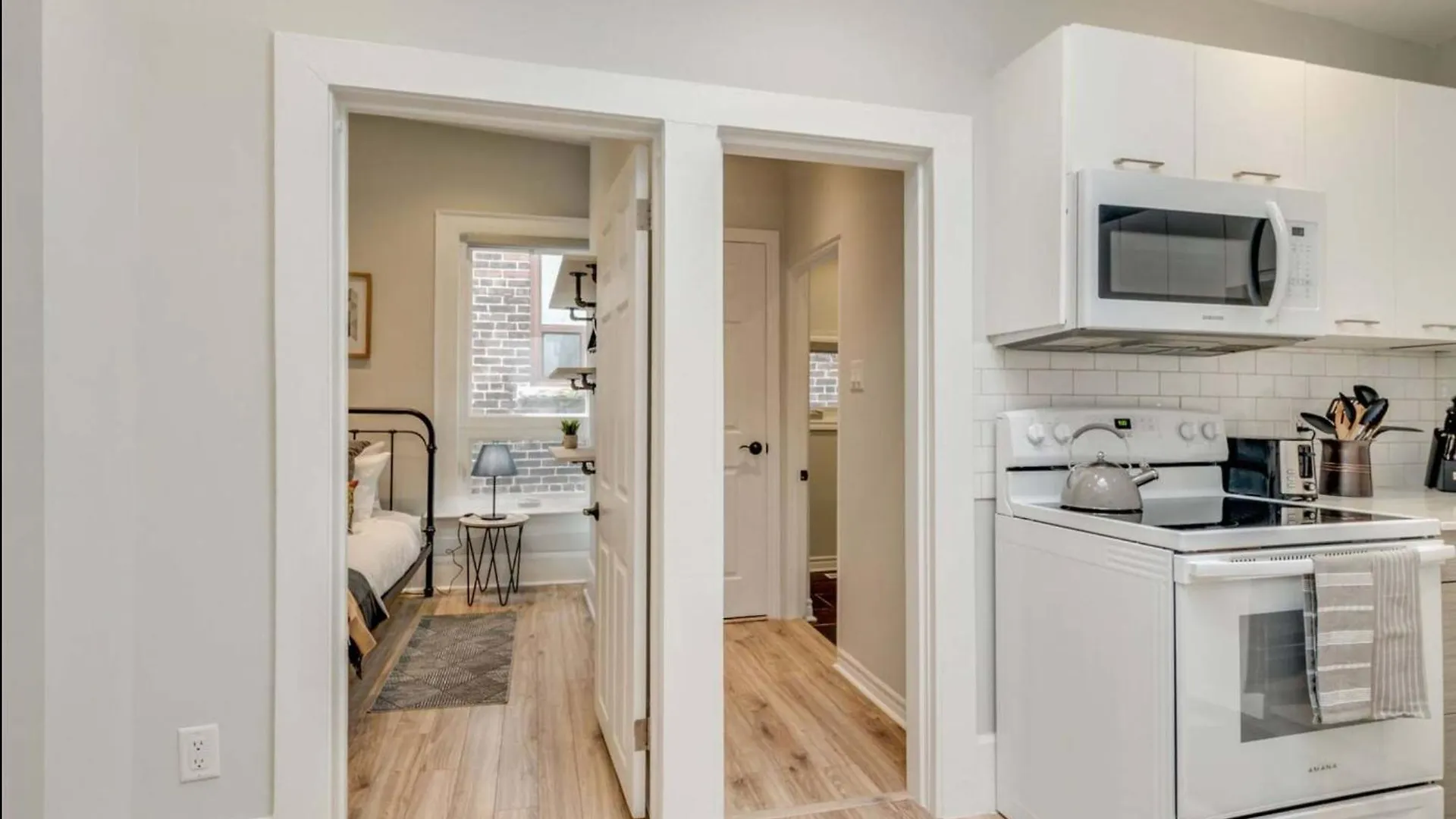 Hotel Casa Queen - Unique 2Br Suite In Leslieville Toronto Canada